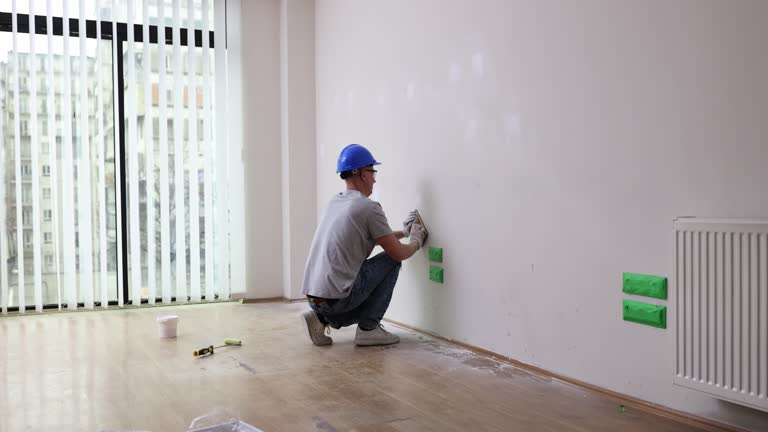 Best Eco-Friendly and Low-VOC Painting  in Charlestown, IN